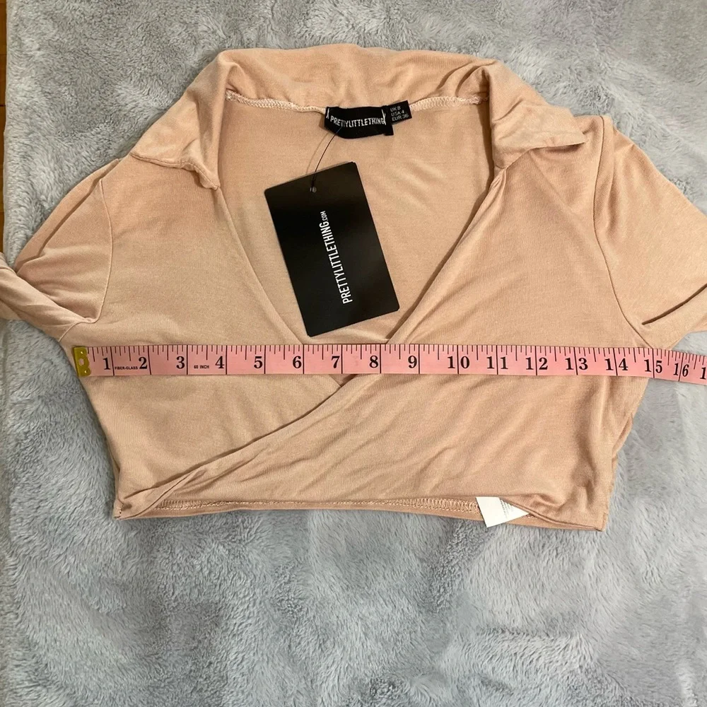 NWT Pretty Little Thing Collar Twist Crop Top - Picture 4 of 8